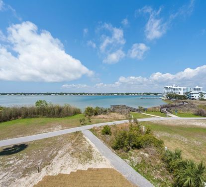 Sweet Tea 3rd Floor Lagoon Front Balcony Views