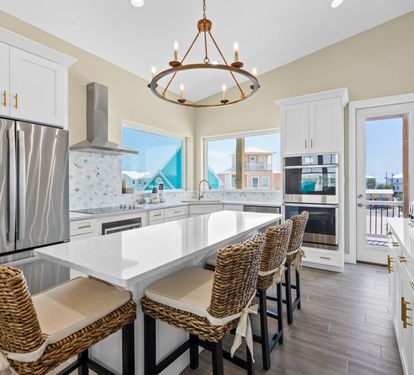 Sweet Tea Kitchen Counter Seats 4