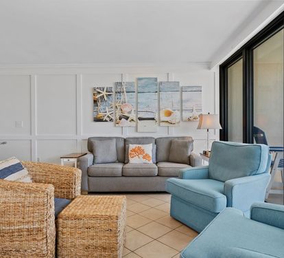 Island Winds 280 Living Room