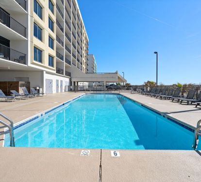 2 Island Winds West Outdoor Pool