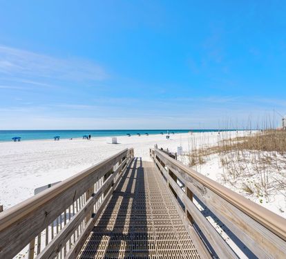 11 Island Winds West Boardwalk to Beach