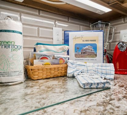 All Moh's Paradise Kitchen Amenity Package