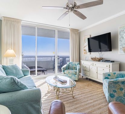 Beach Club 303B Living Room