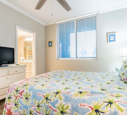 Beach Club 303B Bedroom 2 with Queen