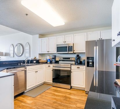 Beach Club 806A Kitchen