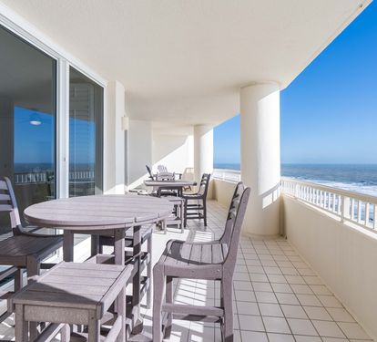 Beach Club 1705B Balcony