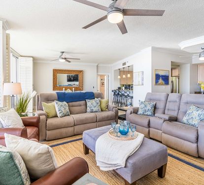 Beach Club 1705B Living Room