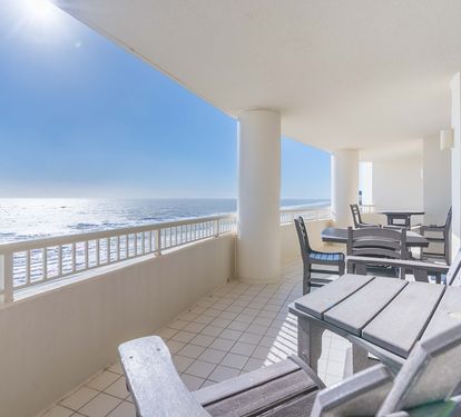 Beach Club 1705B Balcony