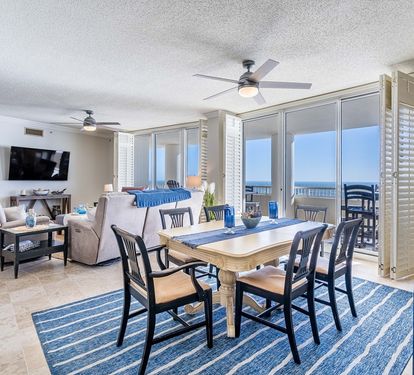 Beach Club 1705B Dining Table Seats 6