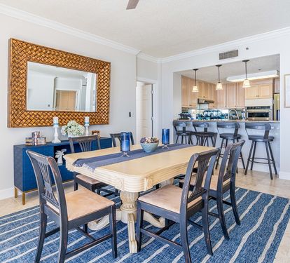 Beach Club 1705B Dining Table Seats 6