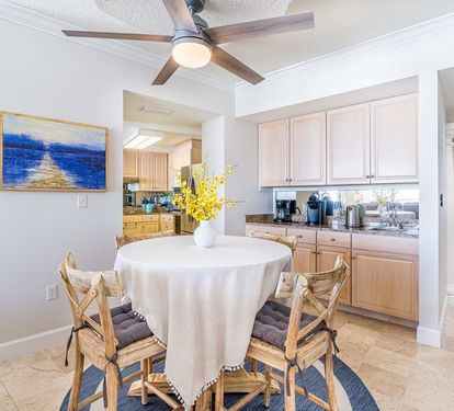 Beach Club 1705B Breakfast Room Table Seats 4