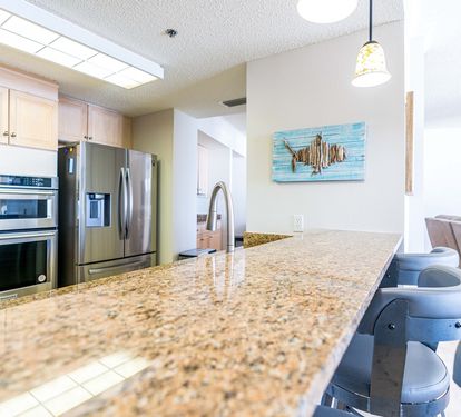 Beach Club 1705B Kitchen