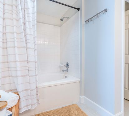 Beach Club 1705B Bathroom 2 with Tub/Shower Combo