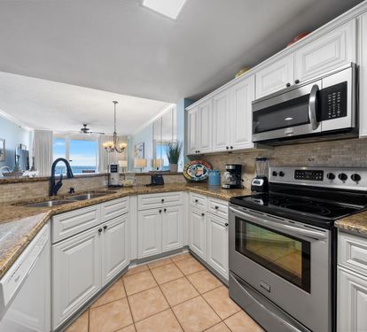 Beach Club 1208C Kitchen