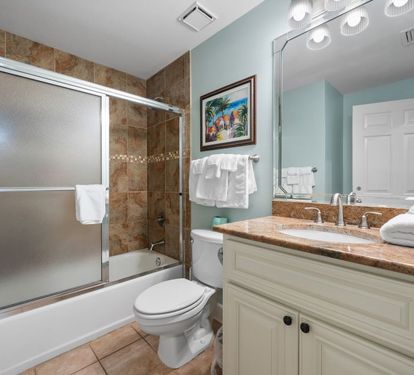 Beach Club 1208C Bathroom 2 with Tub/Shower Combo