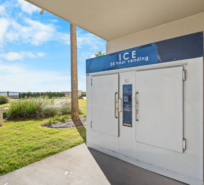 Beach Club Catalina Ice Machine