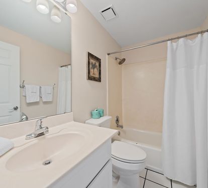 Beach Club 208C Primary Bathroom Tub/Shower Combo