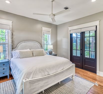 1st Floor - Primary  Suite - King Size Bed