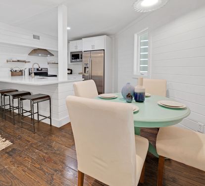 1st Floor - Dining for Four and Three at the Bar