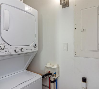 Your own washer and dryer make packing light a breeze, so you can focus on enjoying your getaway.
