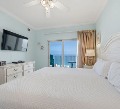 Crystal Tower 1604 Primary Bedroom with King Bed