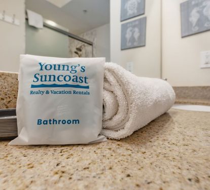 Crystal Tower 1604 Bathroom Amenities