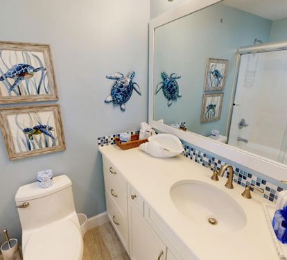 Guest Bathroom 2