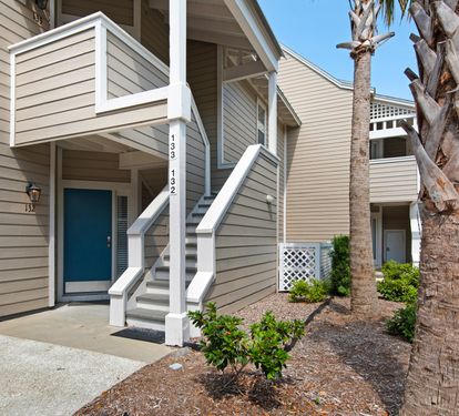 Walkway to Cottage 132