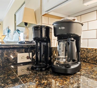 Crystal Tower 1003 Drip Coffee Maker + Keurig