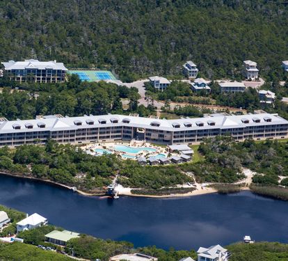 Sanctuary at Redfish overlooks Big Redfish Lake
