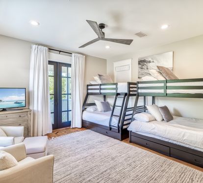 2nd Floor - Spacious Bunk Room