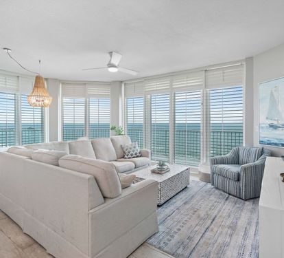 Lighthouse 901 Living Room with Queen Sleeper
