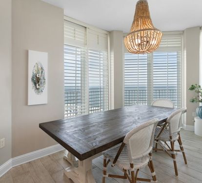 Lighthouse 901 Dining Table Seats 6