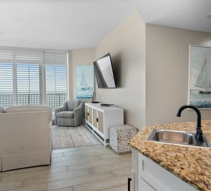 Lighthouse 901 Wet Bar