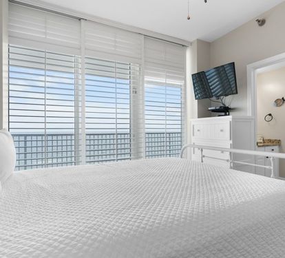 Lighthouse 901 Bedroom 2 with Queen Bed
