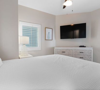 Lighthouse 901 Bedroom 3 with Queen Bed