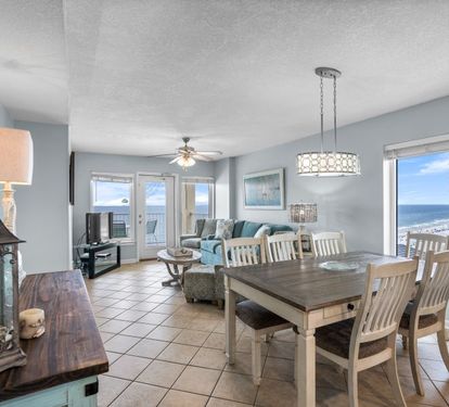 Boardwalk 1087 Dining Table Seats 6