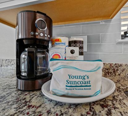 Sundial G3 Drip Coffee Maker and Kitchen Amenity Package