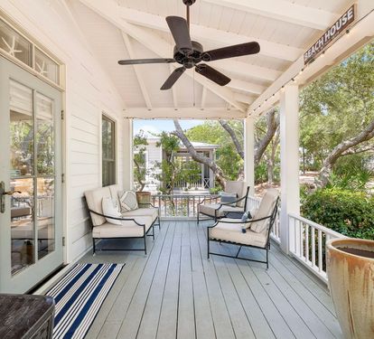 Inviting Front Porch - Perfect for Morning Coffee