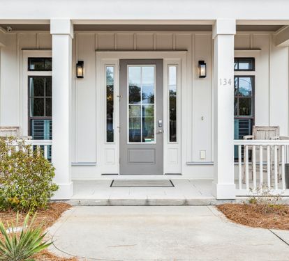 Inviting Front Porch - Perfect for Morning Coffee
