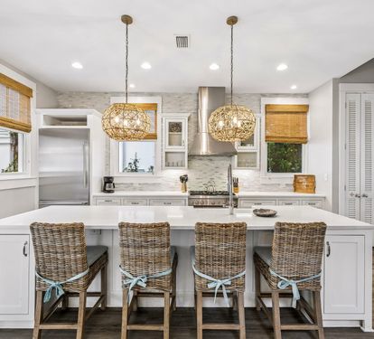 Breakfast Bar Seating for 4