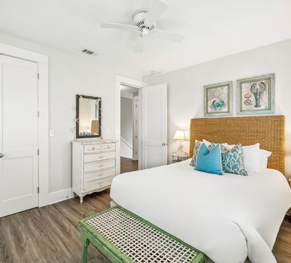 2nd Floor - Queen Guest Suite