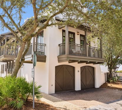 Welcome to 'Pappas Carriage' in Rosemary Beach!