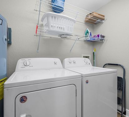 Crystal Shores West 501 Full Size Washer + Dryer