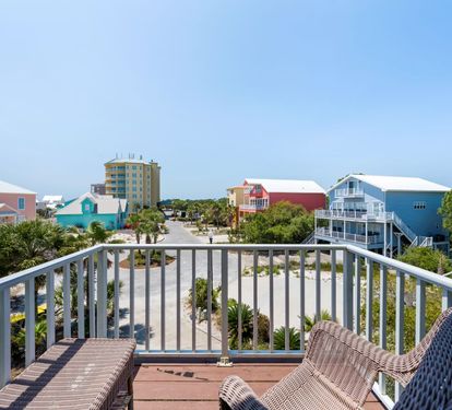 Salty Seashell Private Primary Bedroom Balcony