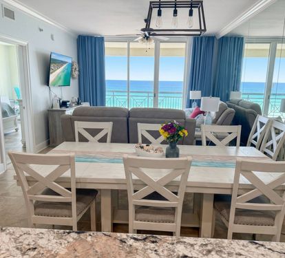 Plenty of room for everyone to sit together — because the best vacation memories start around the table.
