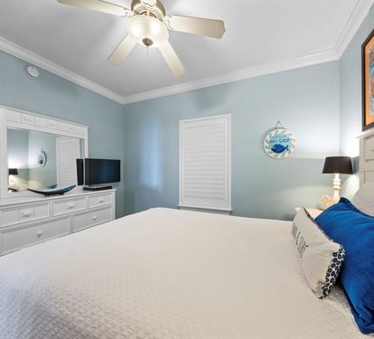 17 Crystal Shores West 1007 Bedroom 2