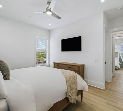 King Guest Suite - Equipped with a Flat-Screen TV
