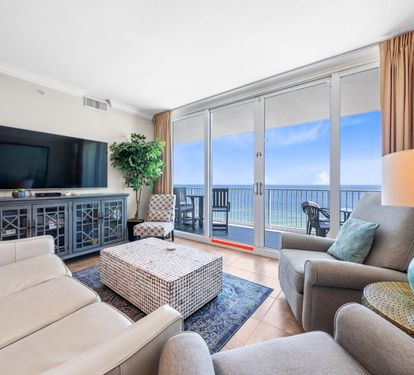 2 San Carlos 1205 Living Room