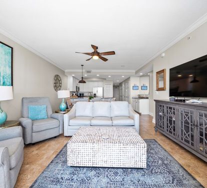 4 San Carlos 1205 Living Room